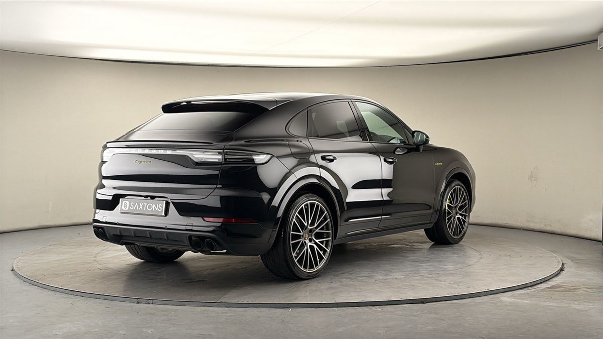 More views of Porsche Cayenne