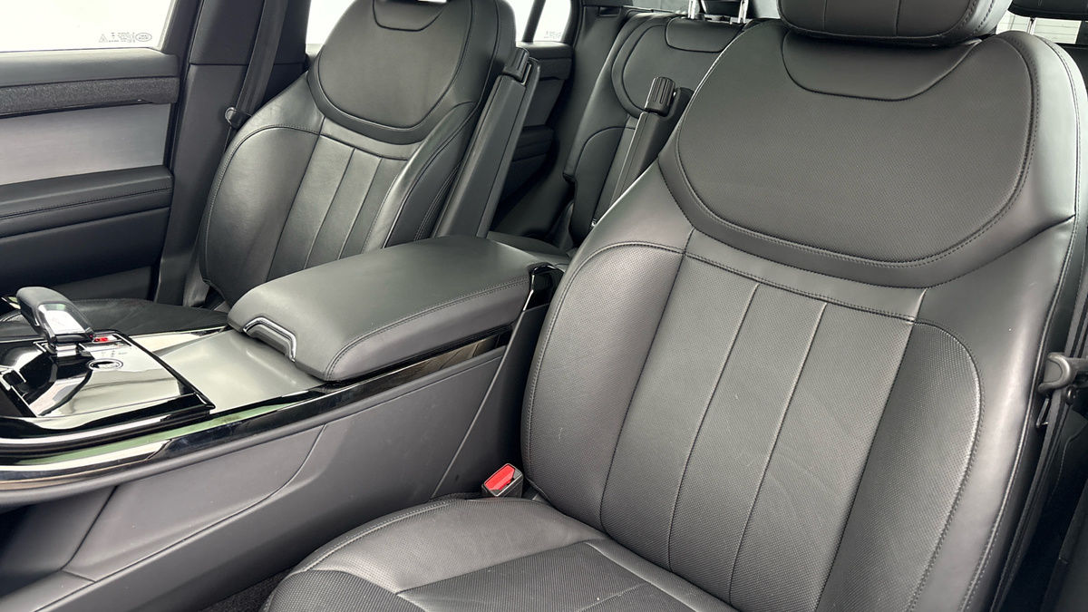Land Rover Range Rover Sport Image 7