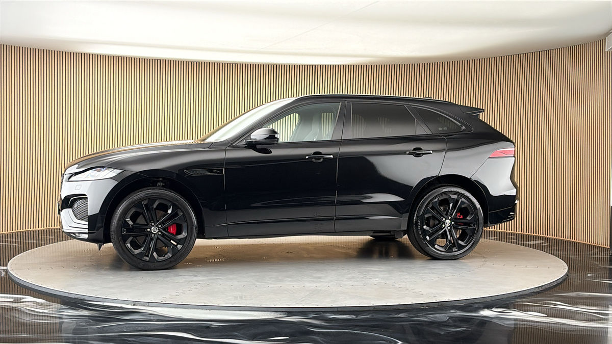 More views of Jaguar F-PACE