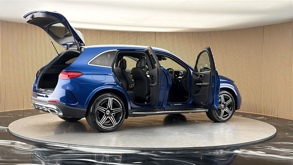 More views of Mercedes-Benz GLC
