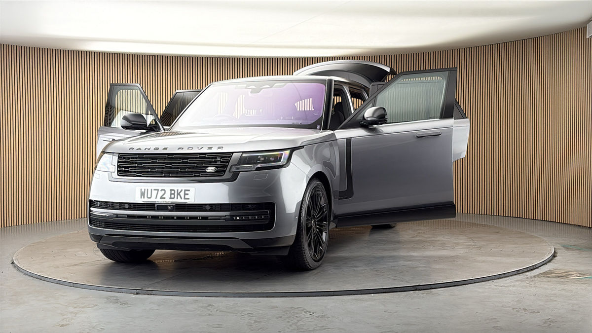 More views of Land Rover Range Rover