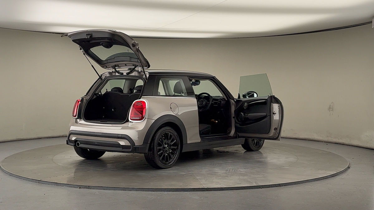 More views of MINI Hatch