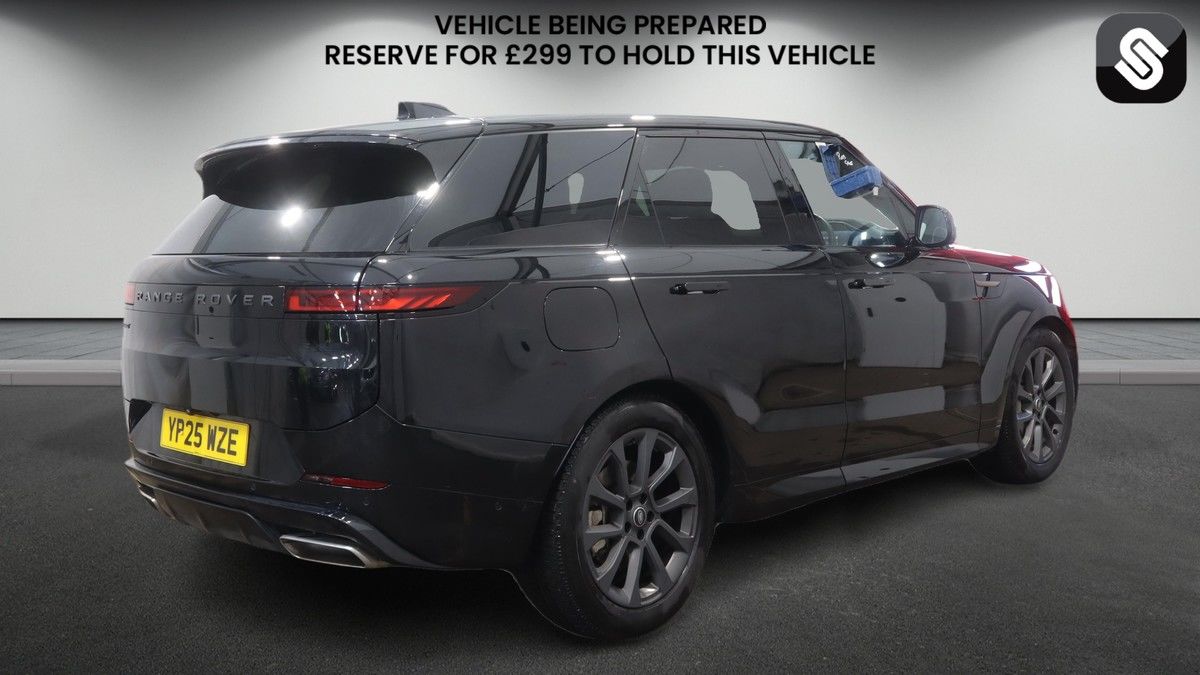 Land Rover Range Rover Sport Image 4