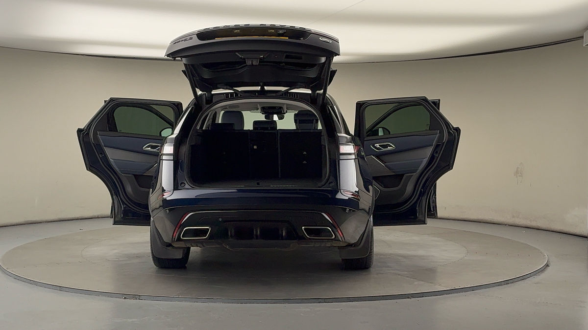 More views of Land Rover Range Rover Velar