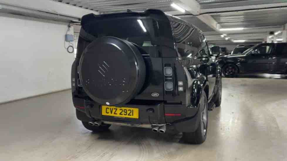 More views of Land Rover Defender 90