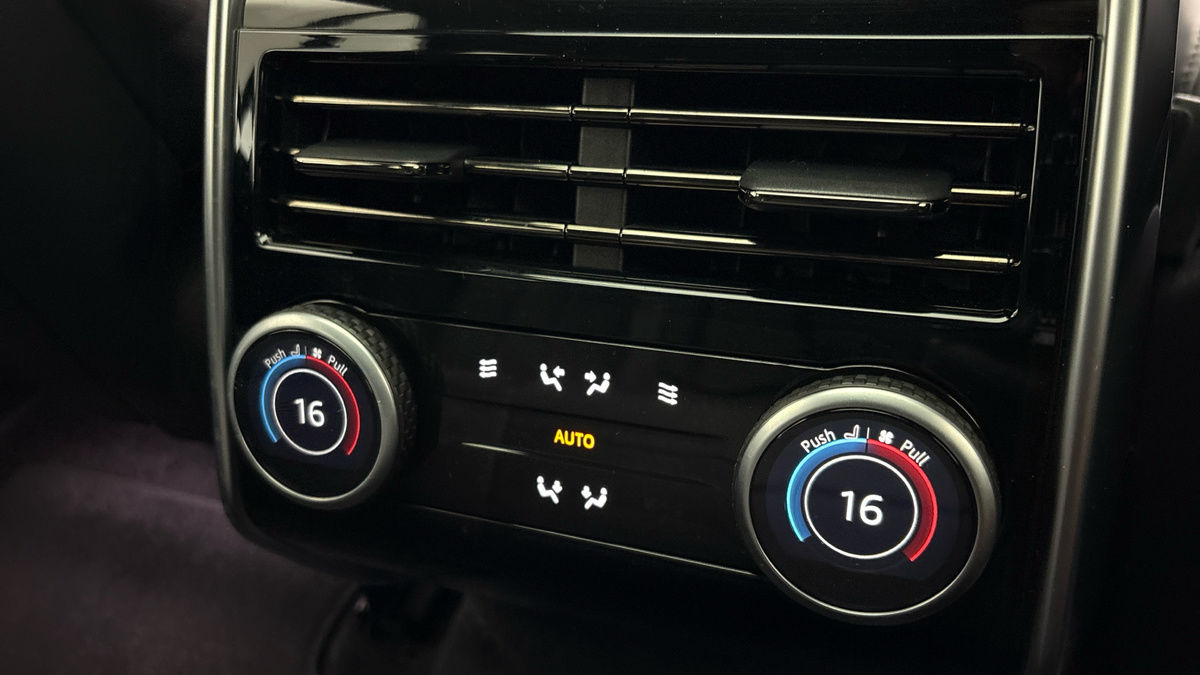 Land Rover Range Rover Image 29
