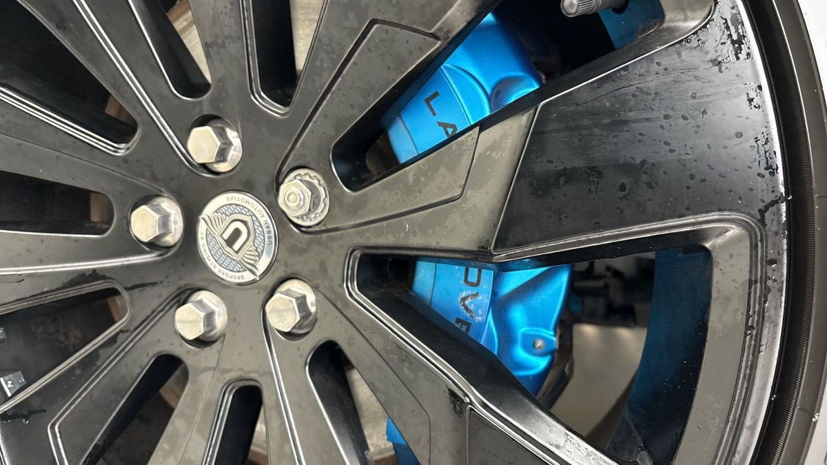 Land Rover Defender 110 Urban Image 54