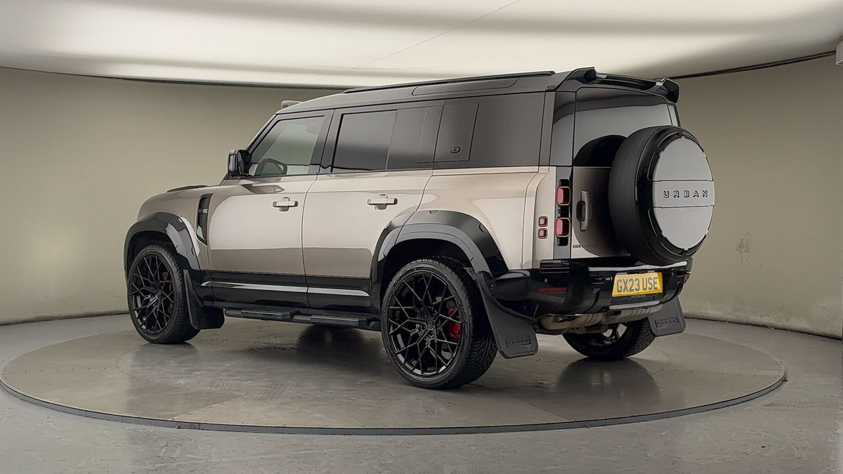 More views of Land Rover Defender 110