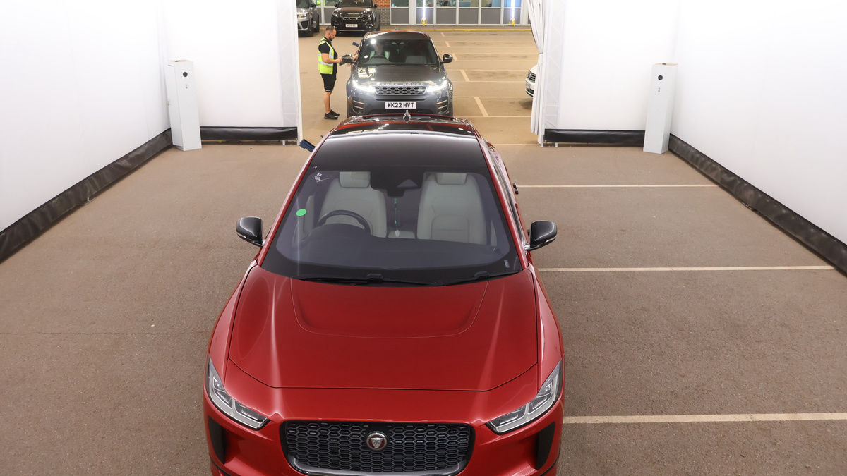 Jaguar I-PACE Image 7