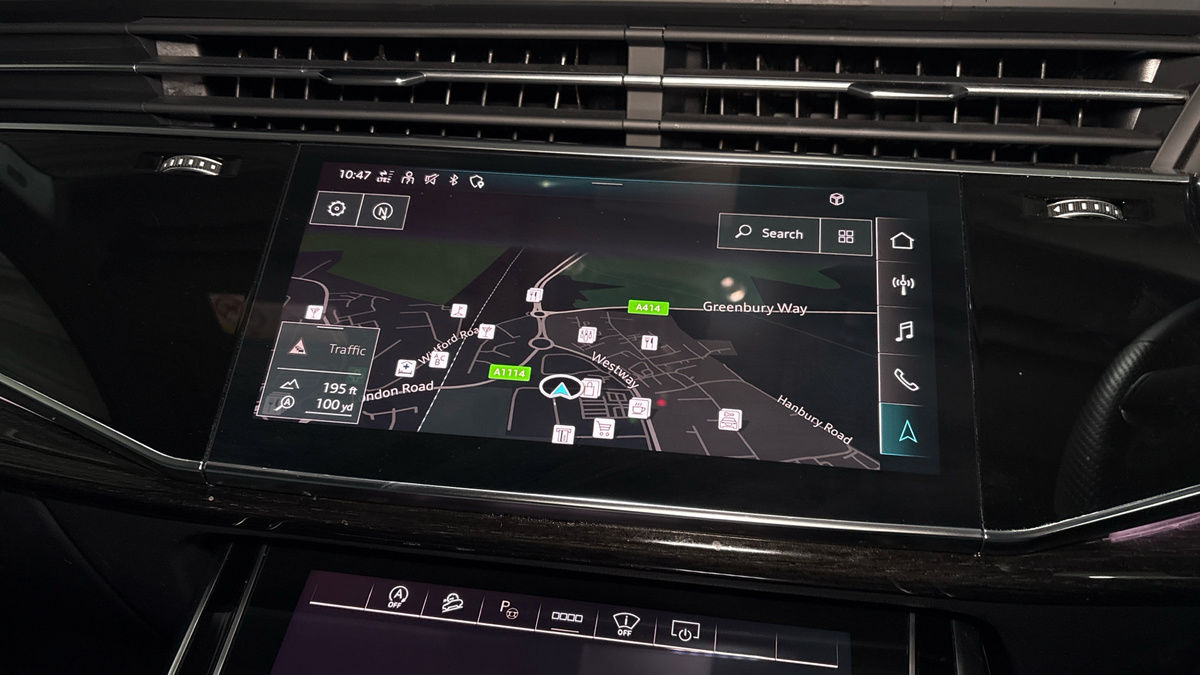 Audi Q7 Image 17