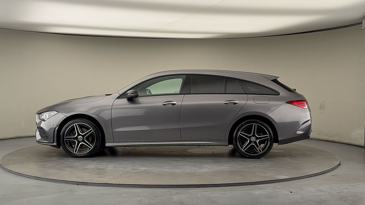 Mercedes-Benz CLA Image 15