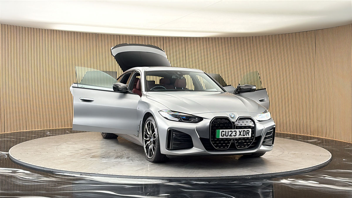 More views of BMW i4
