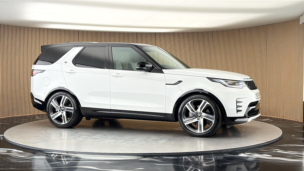 More views of Land Rover Discovery