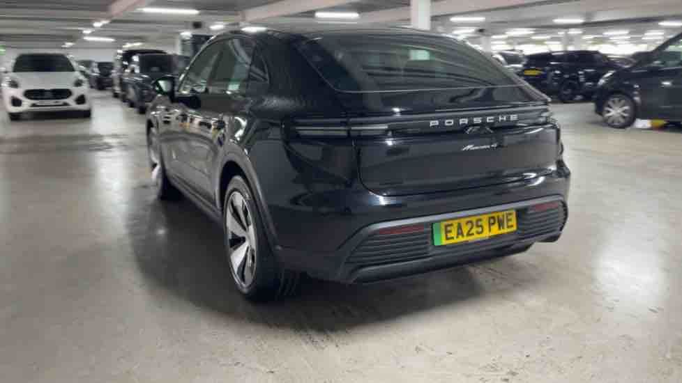 More views of Porsche Macan