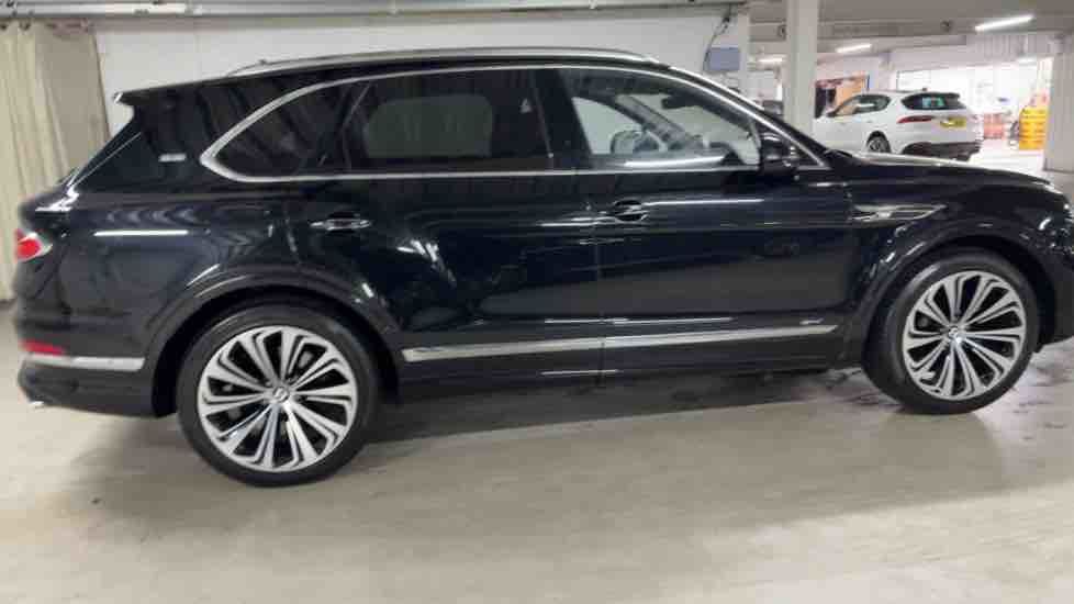 More views of Bentley Bentayga