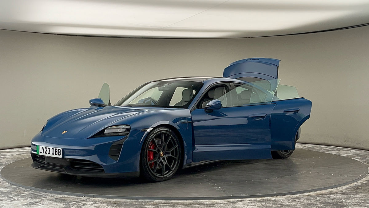 Porsche Taycan Image 22
