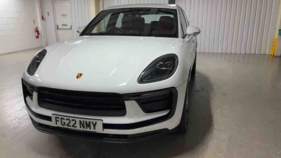 More views of Porsche Macan