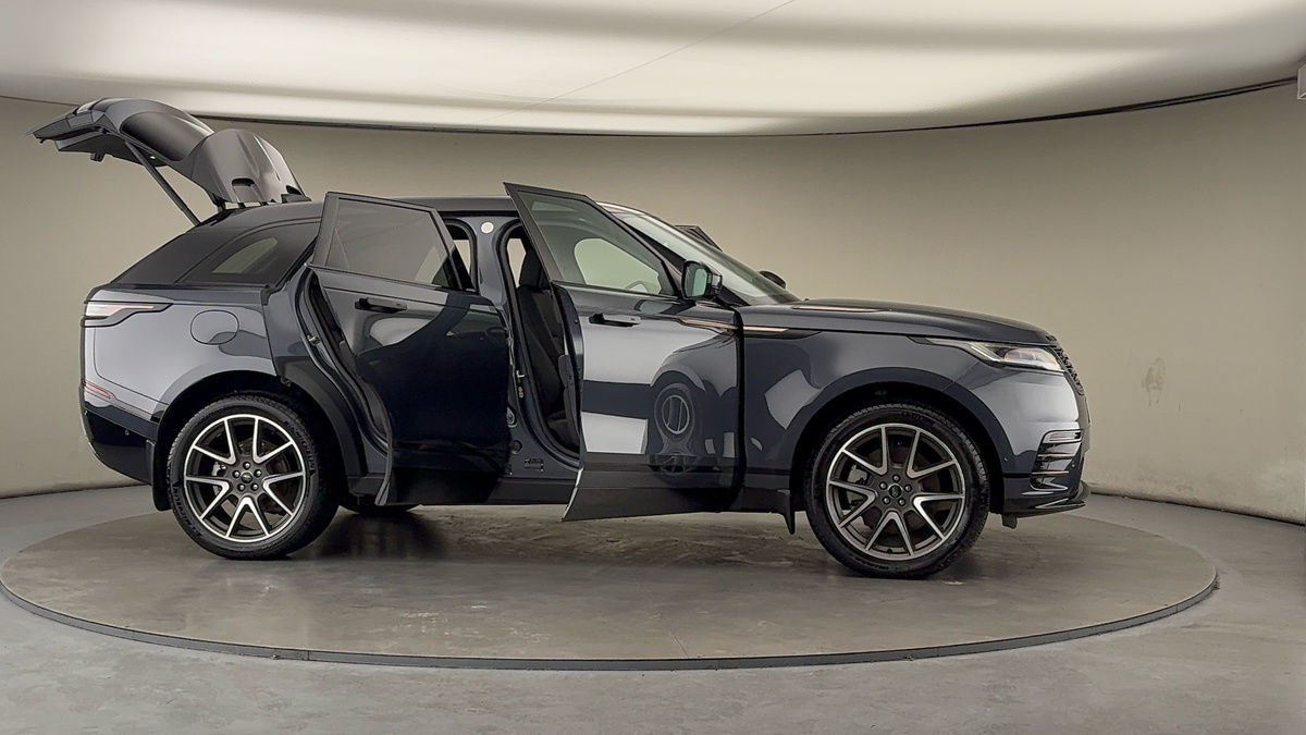 More views of Land Rover Range Rover Velar