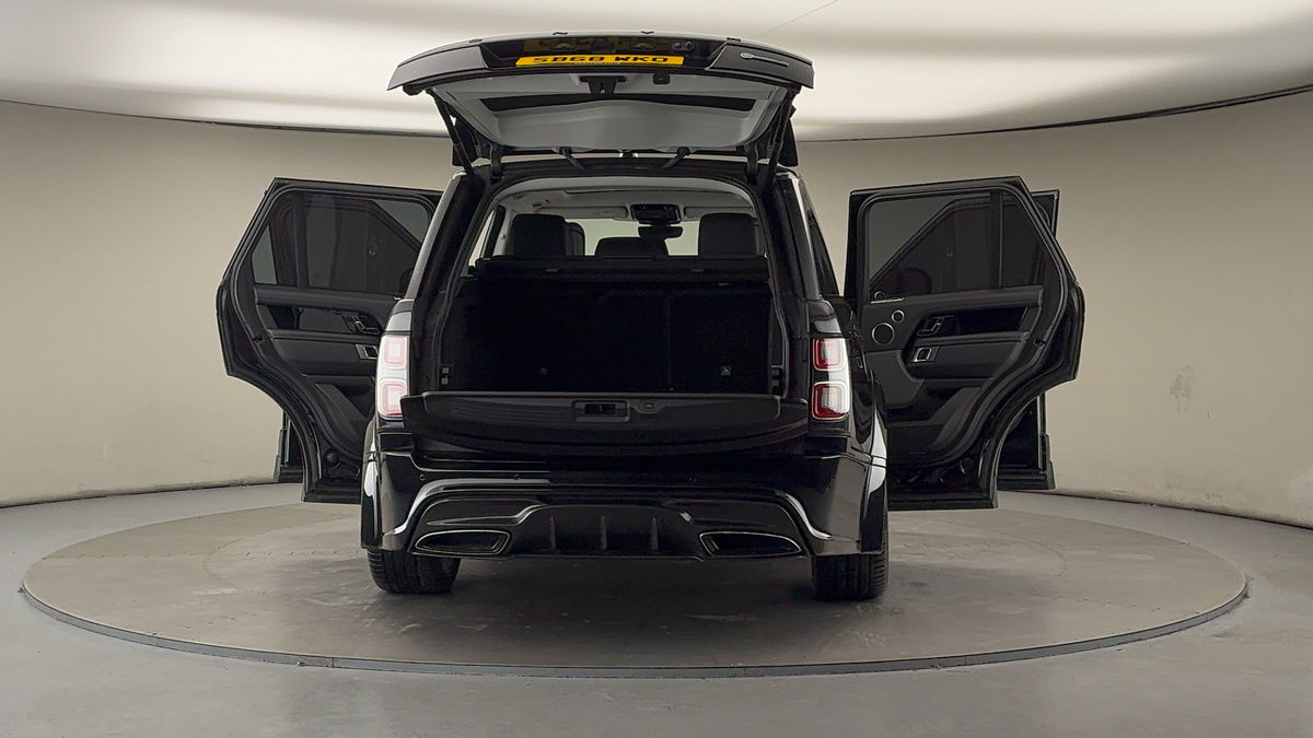 More views of Land Rover Range Rover