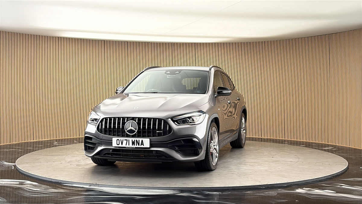 More views of Mercedes-Benz GLA