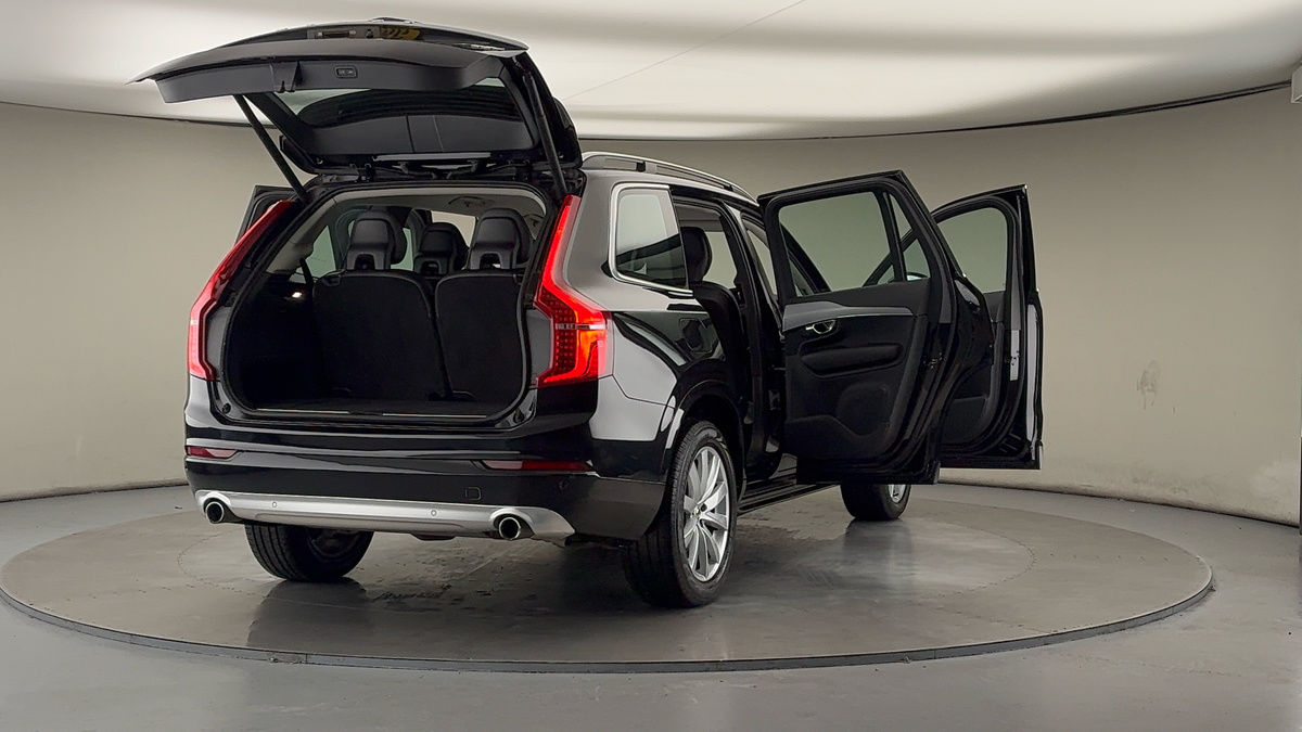 More views of Volvo XC90