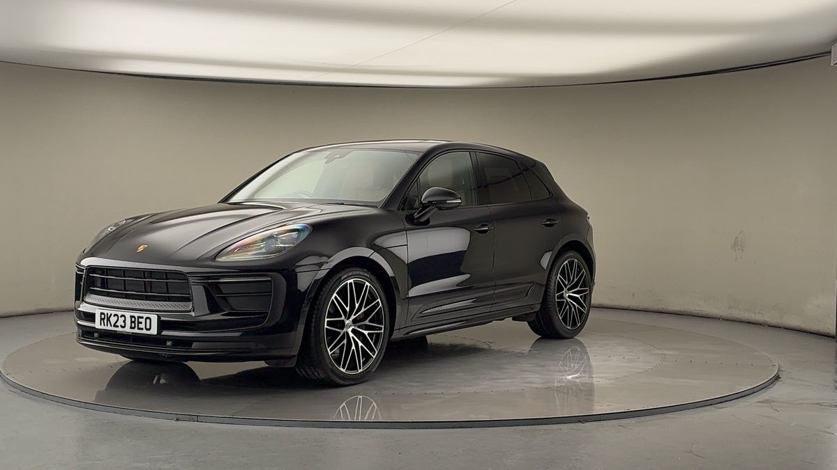 More views of Porsche Macan