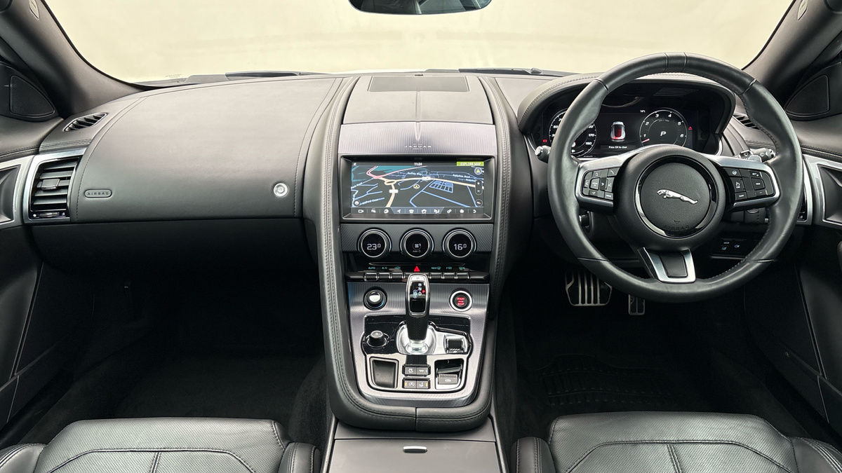 Jaguar F-Type Image 12