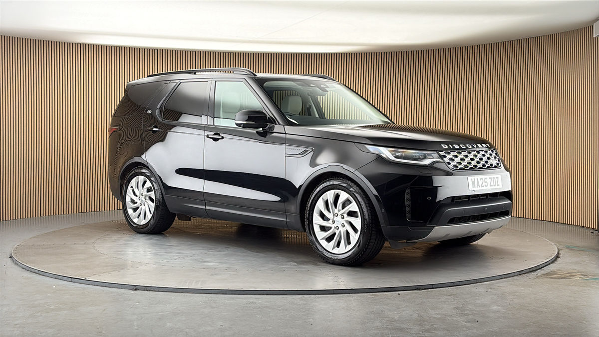More views of Land Rover Discovery