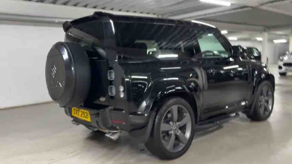 More views of Land Rover Defender 90