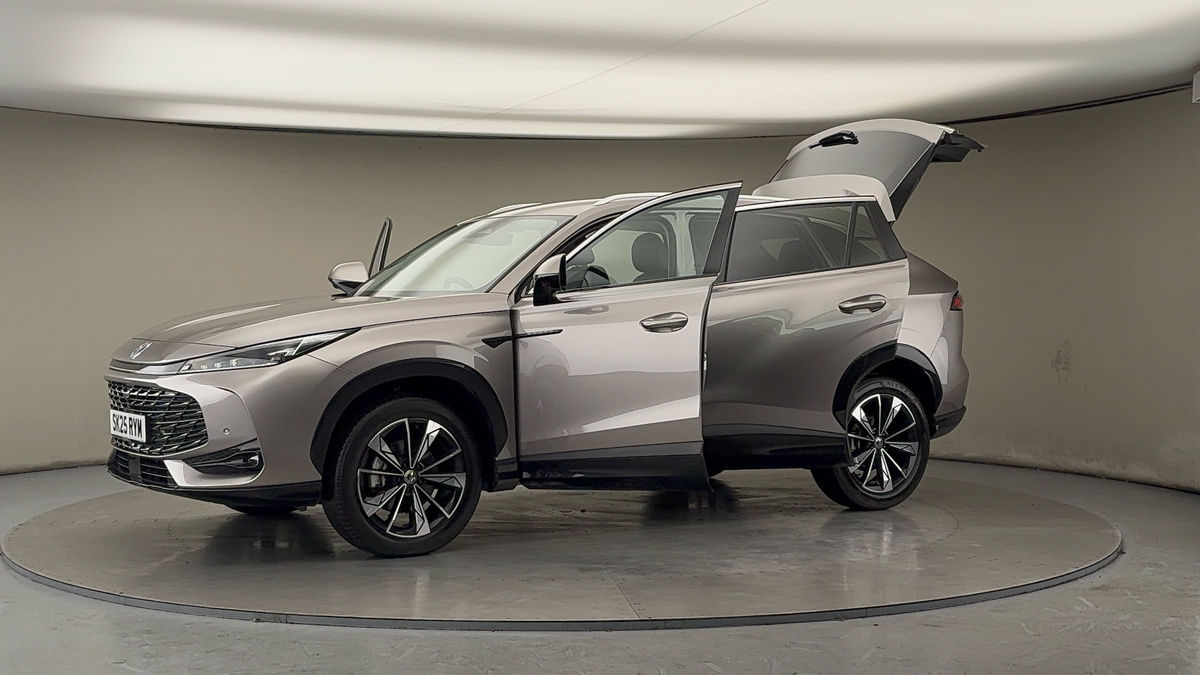 More views of MG MG HS