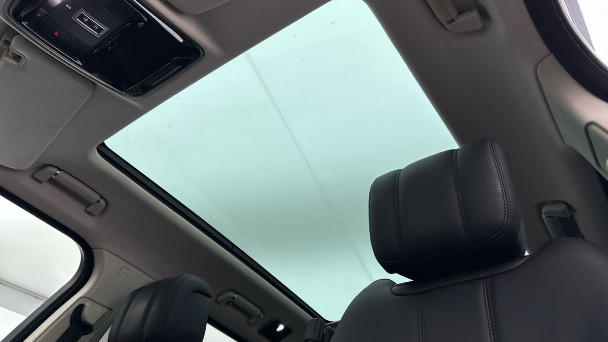 Land Rover Range Rover Image 6