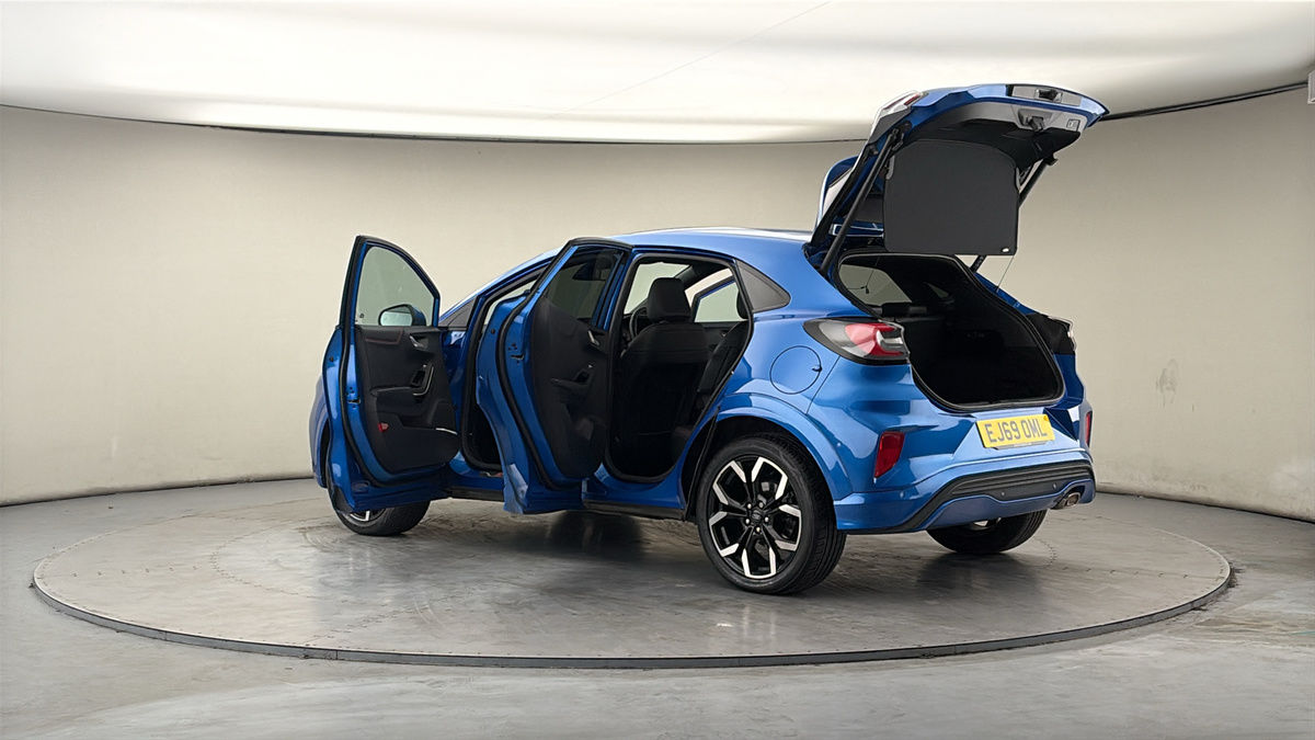 More views of Ford Puma