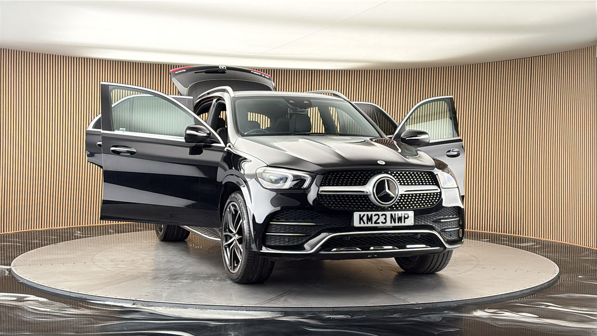 More views of Mercedes-Benz GLE