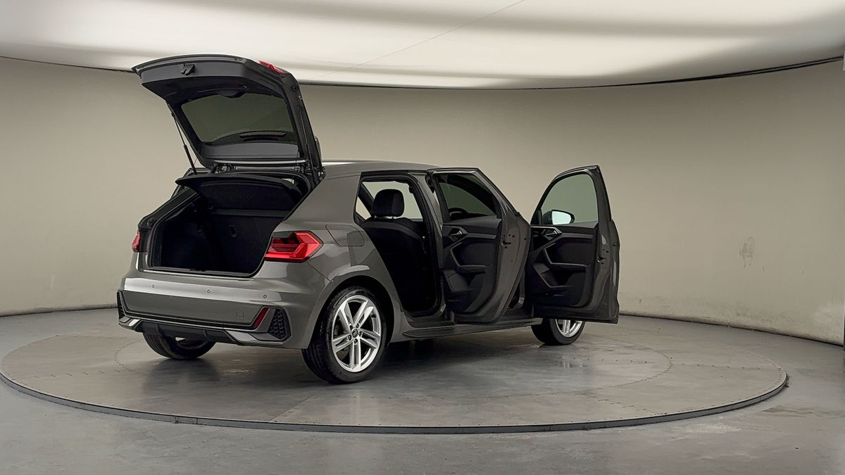 More views of Audi A1