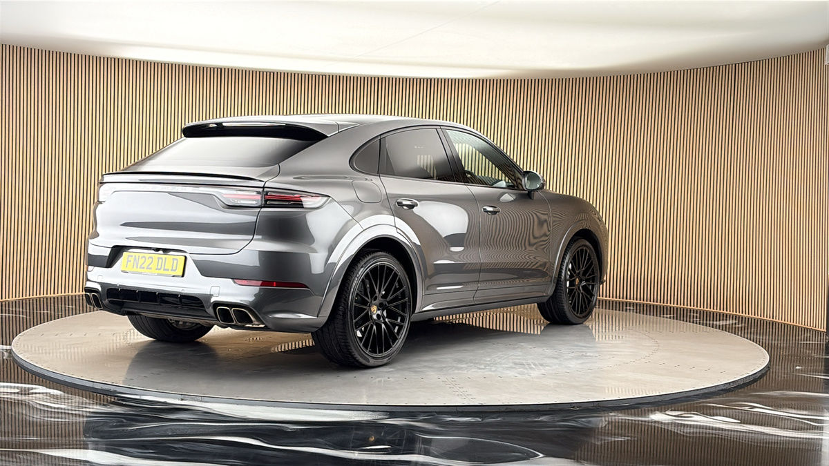 More views of Porsche Cayenne
