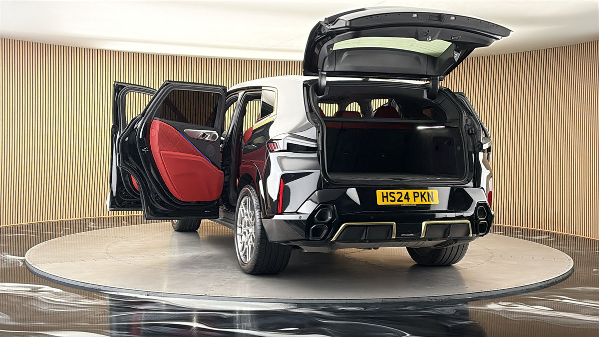 More views of BMW XM