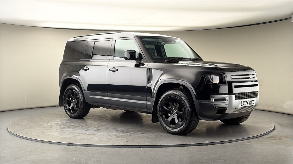 More views of Land Rover Defender 110