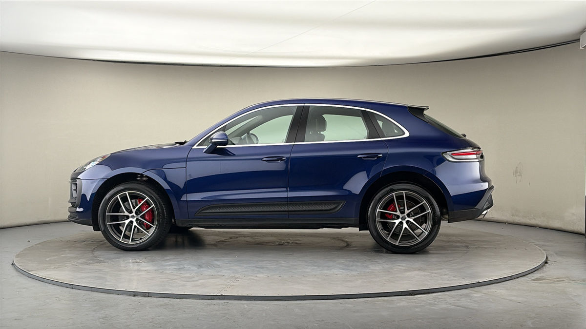 More views of Porsche Macan
