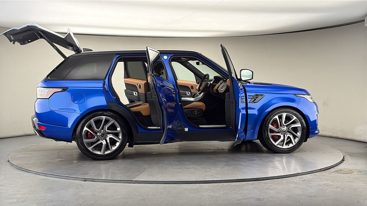 More views of Land Rover Range Rover Sport