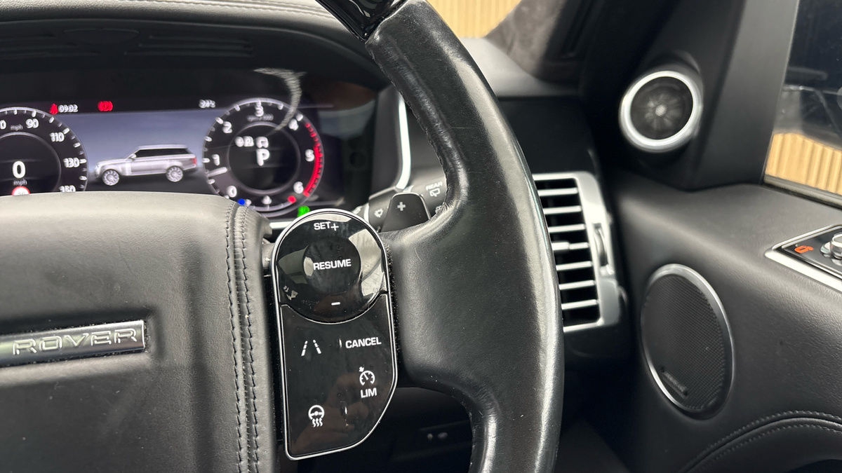 Land Rover Range Rover Image 14