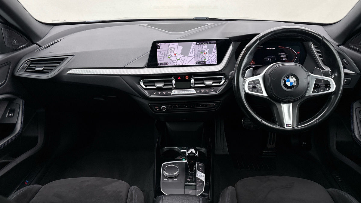 BMW 2 Series Image 12