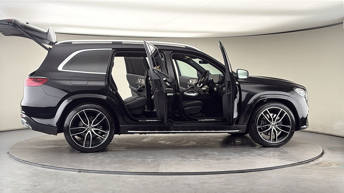 More views of Mercedes-Benz GLS