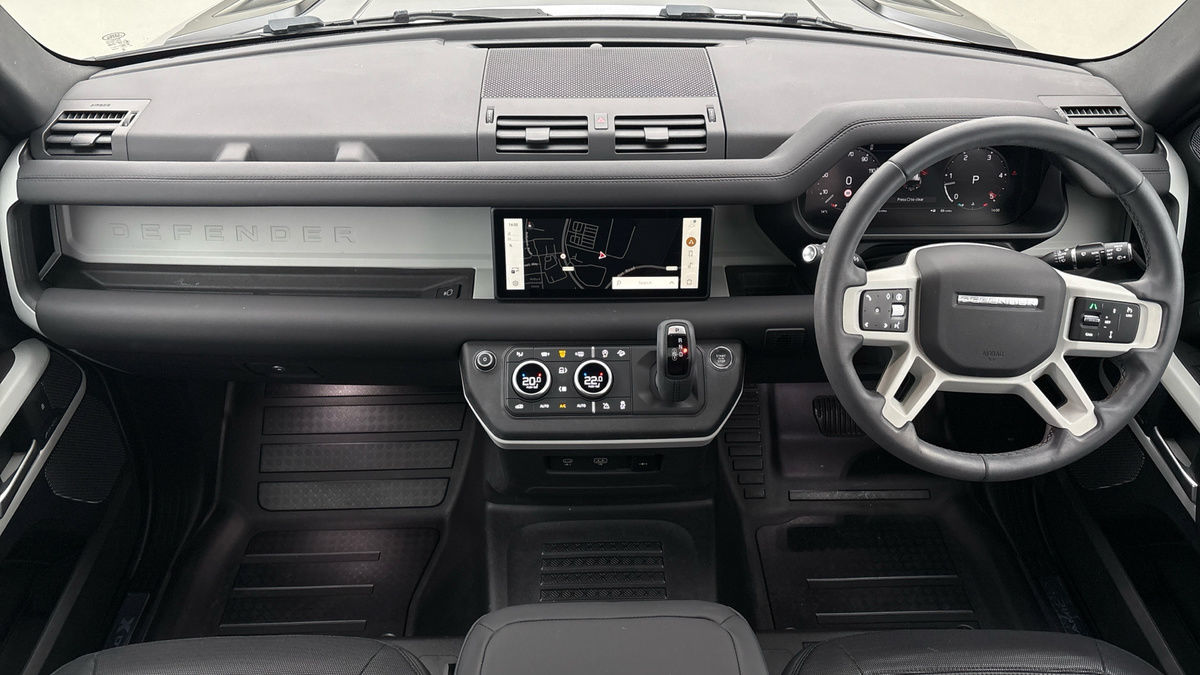 Land Rover Defender 110 Urban Image 12