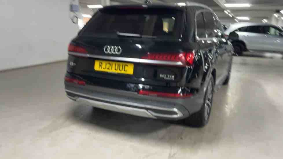 More views of Audi Q7