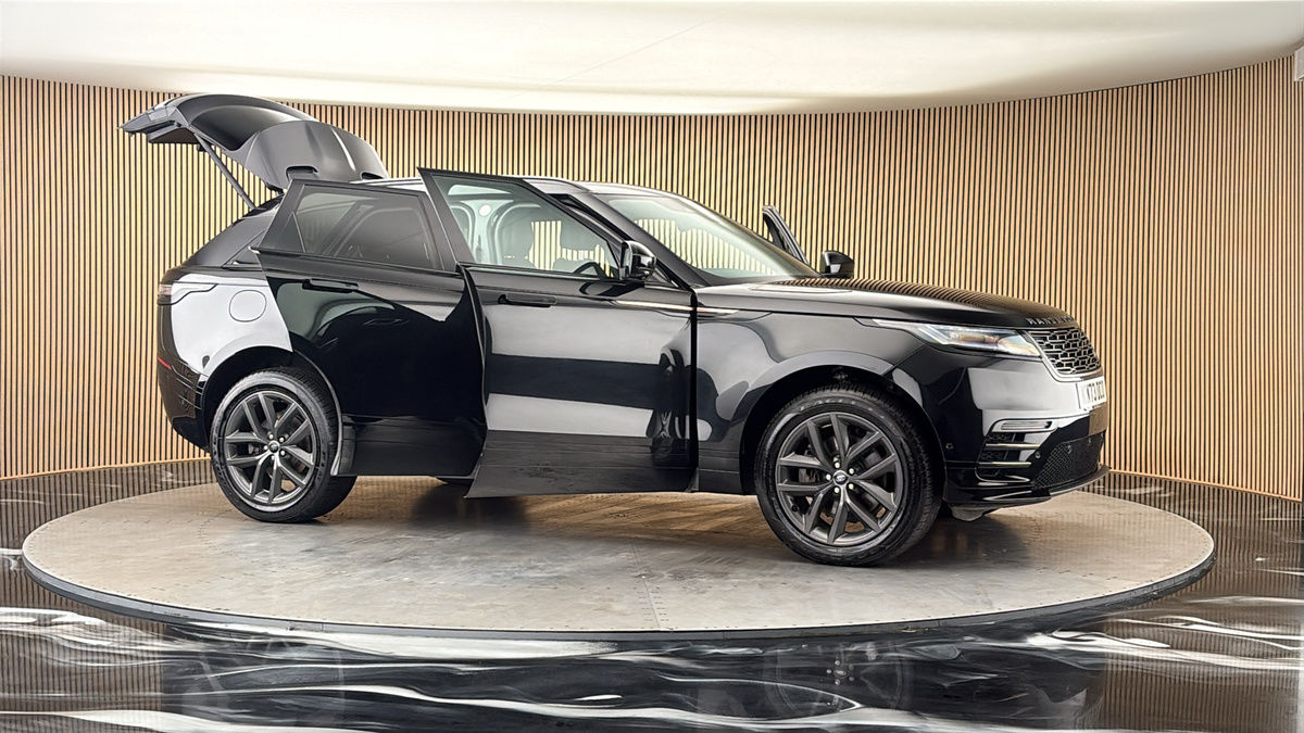 More views of Land Rover Range Rover Velar