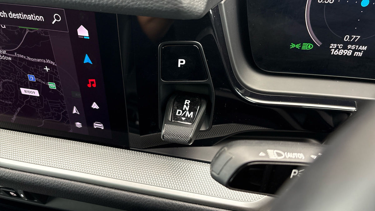Porsche Cayenne Image 29