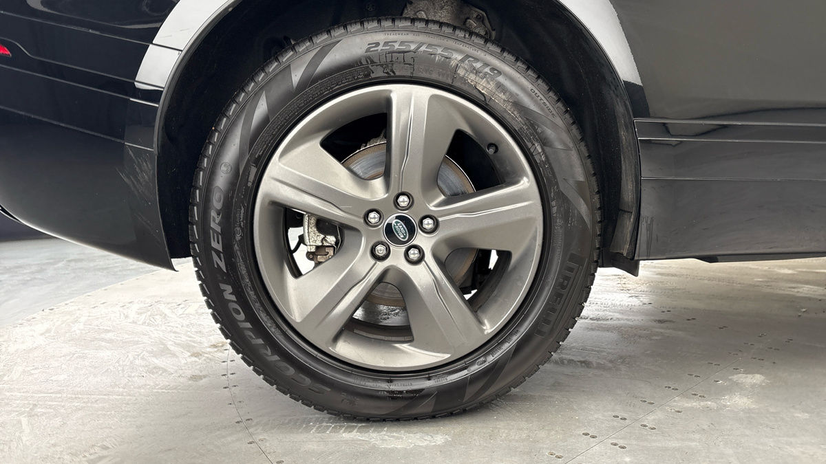 Land Rover Range Rover Velar Image 10