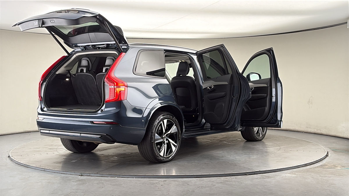 More views of Volvo XC90