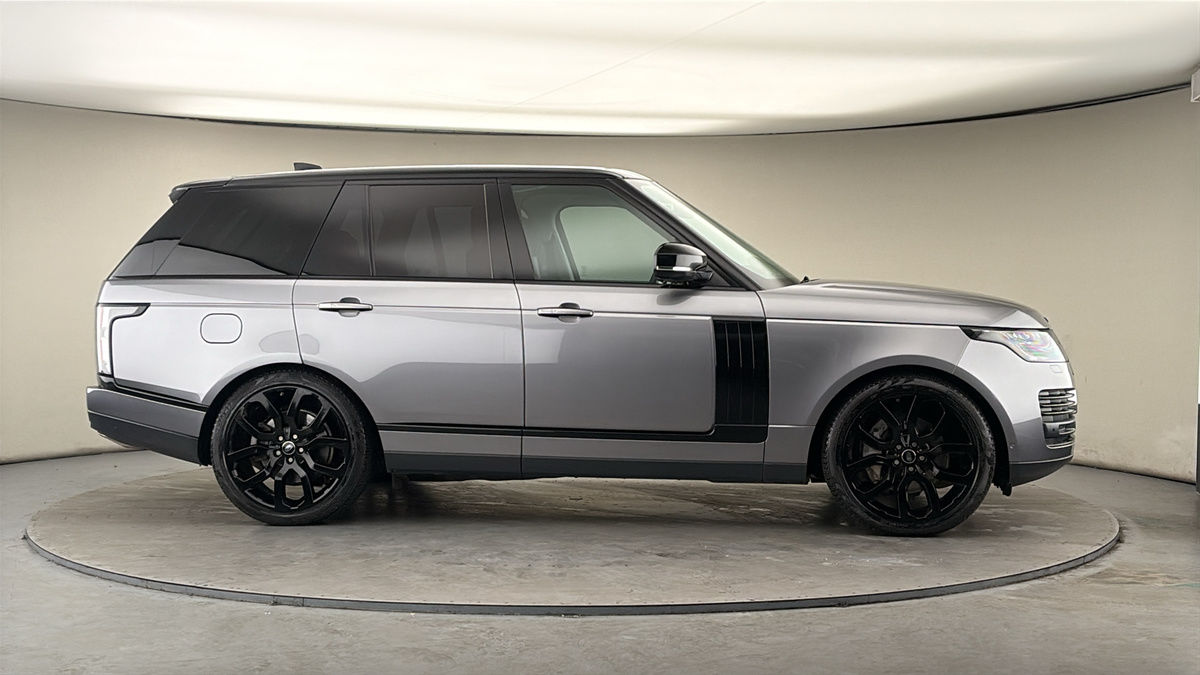 More views of Land Rover Range Rover