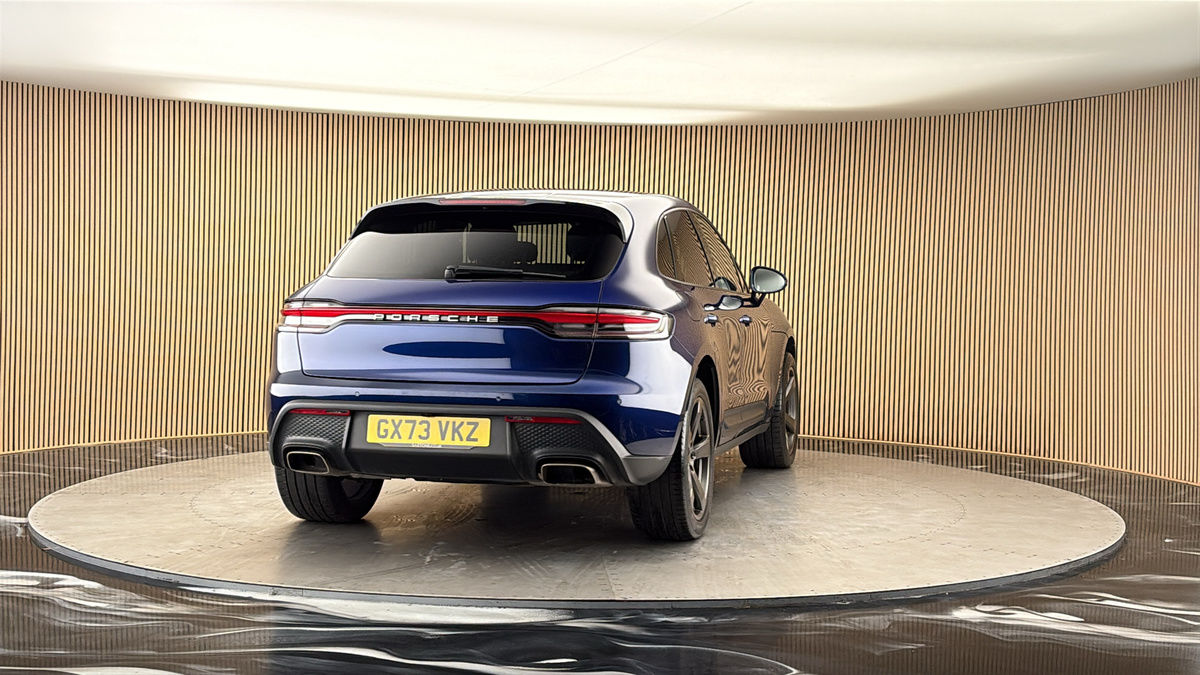 More views of Porsche Macan